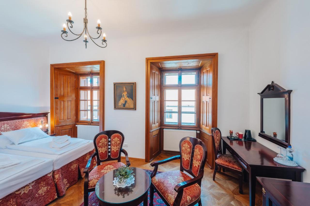 Zamek Hradek U Susice Hotel Buitenkant foto